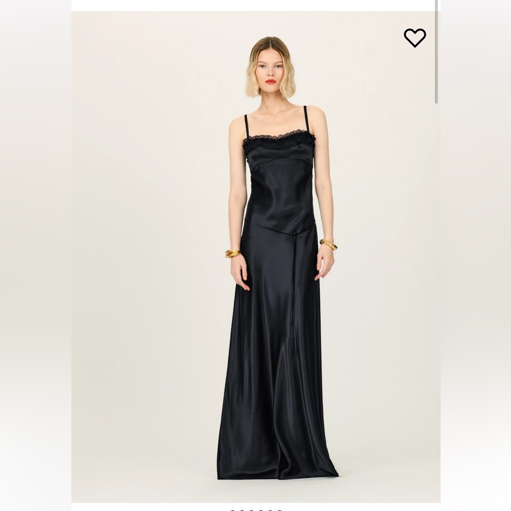 Ordered final sale from reformation for a wedding. Didn’t fit me well.
